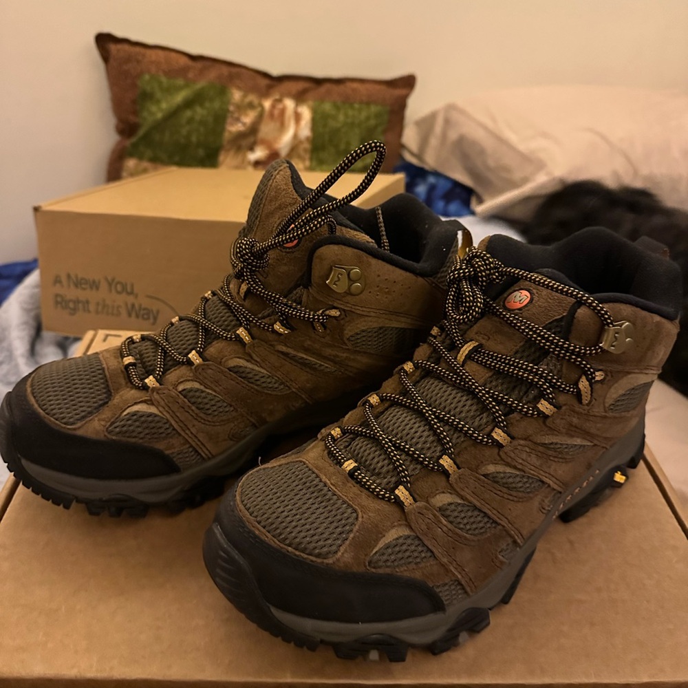 Merrell Moab 3 Mid Waterproof Hiking Boots Mens 9W Earth Brown J500663W Vibram